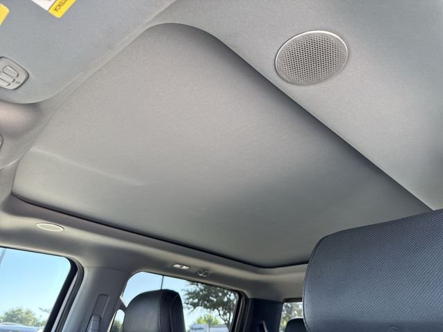 Used 2022  Ford Lariat image 21