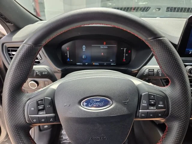 2025 Ford Escape ST-Line - Photo 27