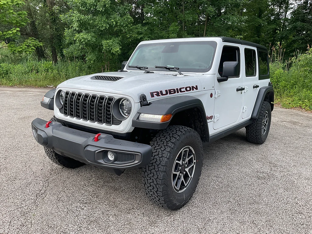 New 2026 Bright White Clearcoat Jeep 4-Door Rubicon 4x4 image 3