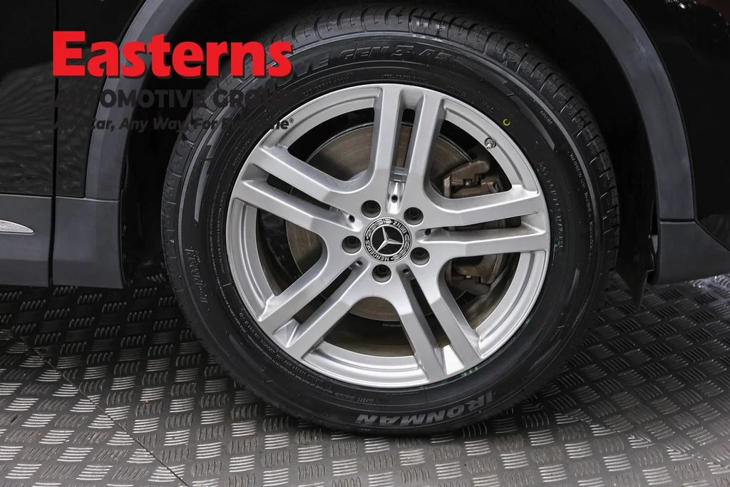 Used 2023 Black Mercedes-Benz GLA 250 image 32