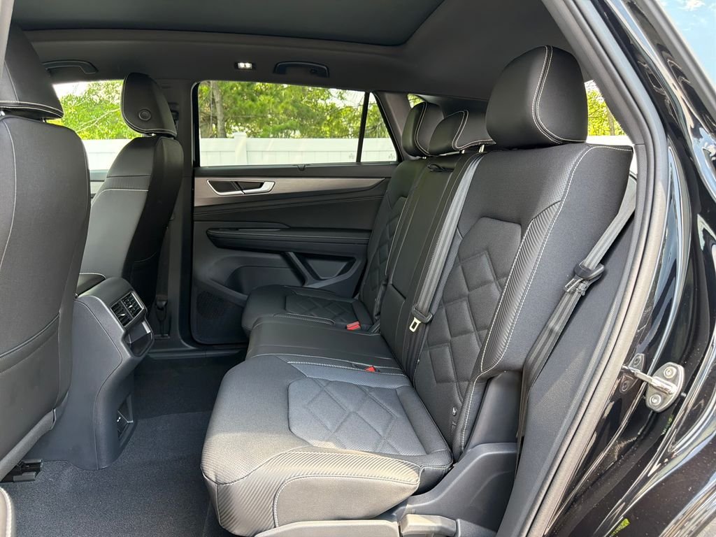 New 2026  Volkswagen 2.0T SE w/Technology image 28