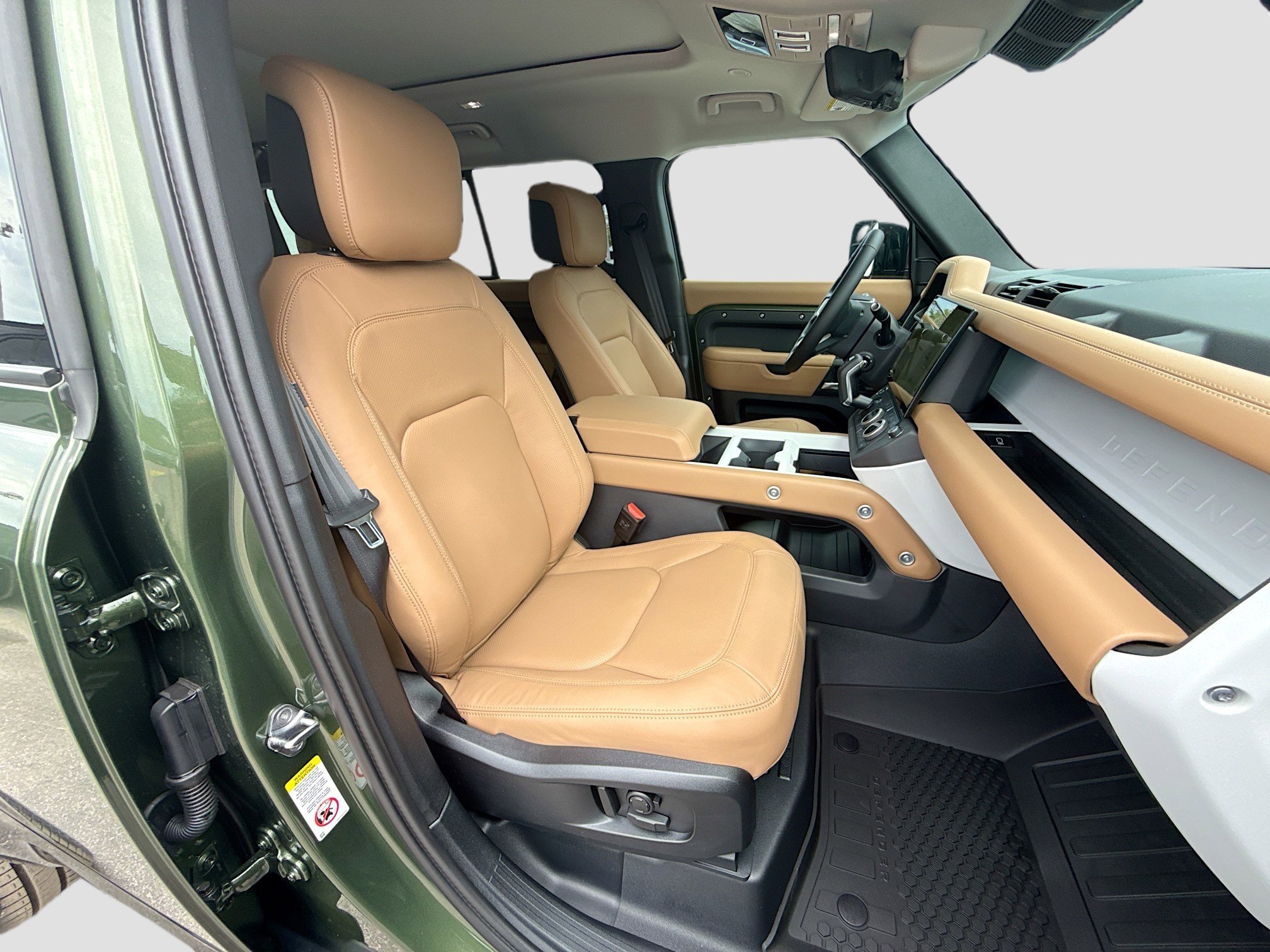 New 2026 Woolstone Green LAND ROVER X-Dynamic SE image 15