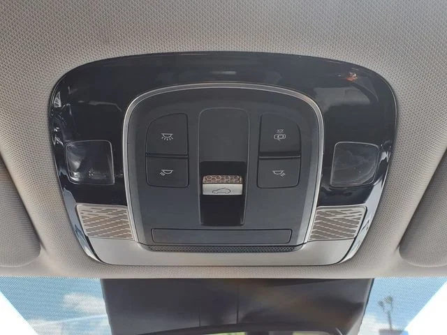 Used 2021 White Hyundai SEL image 21