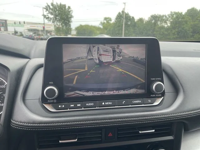 2025 Nissan Rogue SV - Photo 23