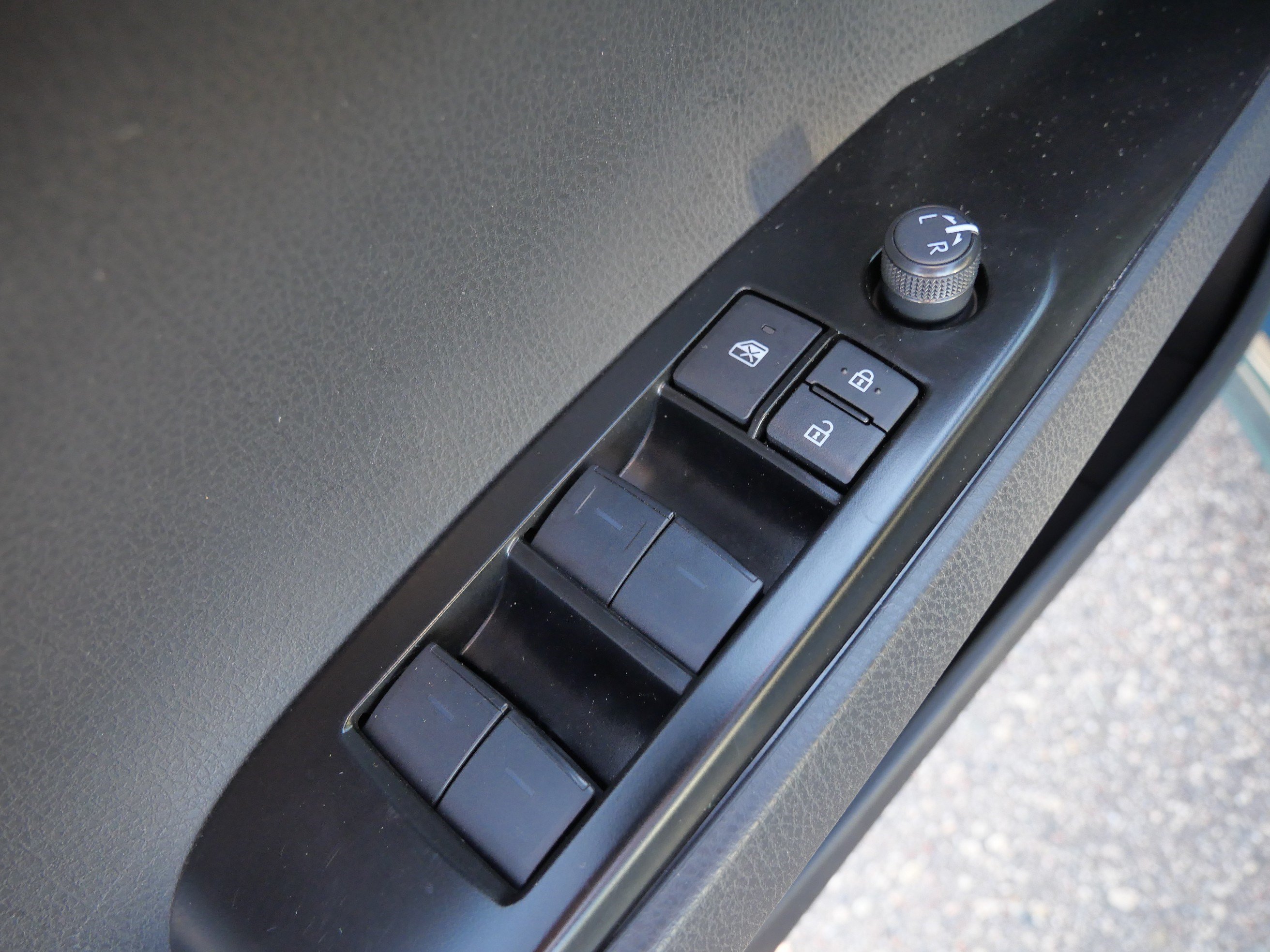Certified Used 2026 Ocean Gem Toyota SE image 20