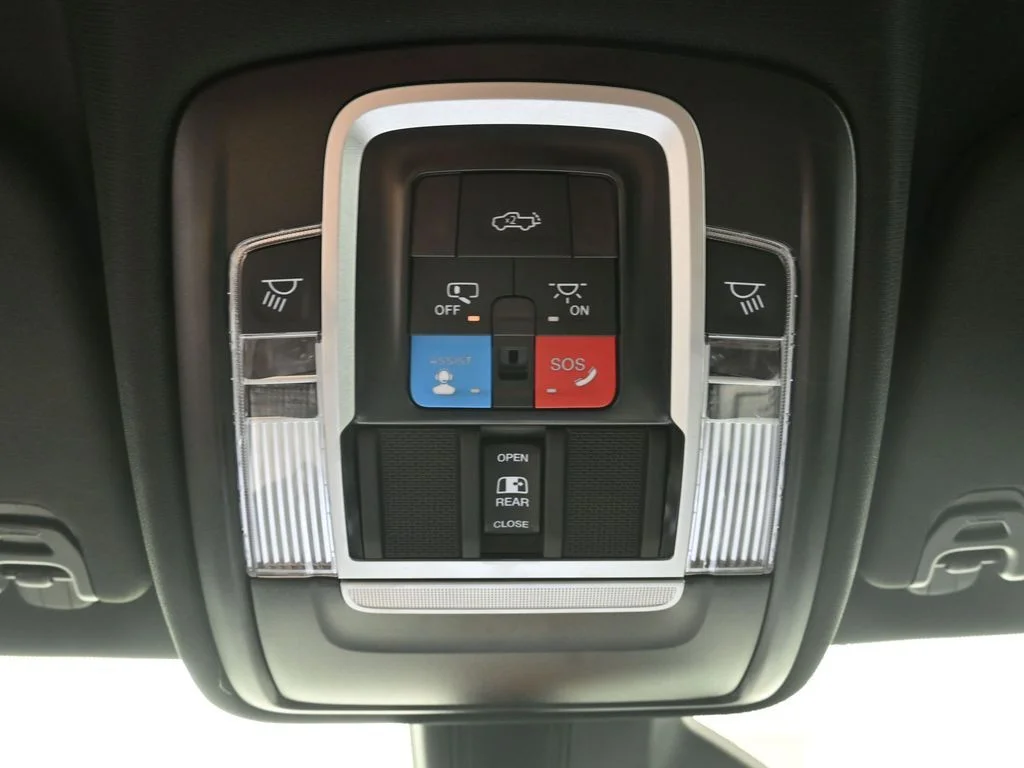 2025 RAM Ram 1500 Pickup Laramie - Photo 25