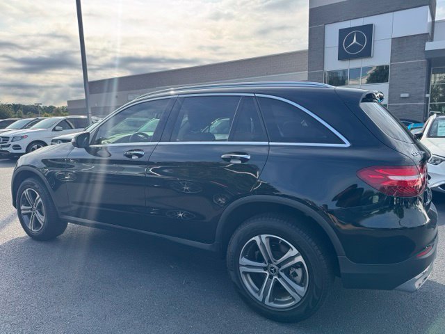 Used 2019 Black Mercedes-Benz GLC 350e image 23