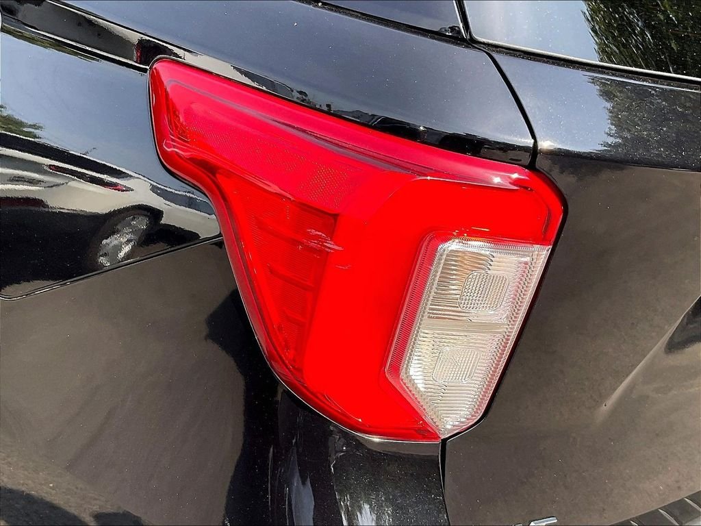 Used 2022 Black Ford XLT image 33