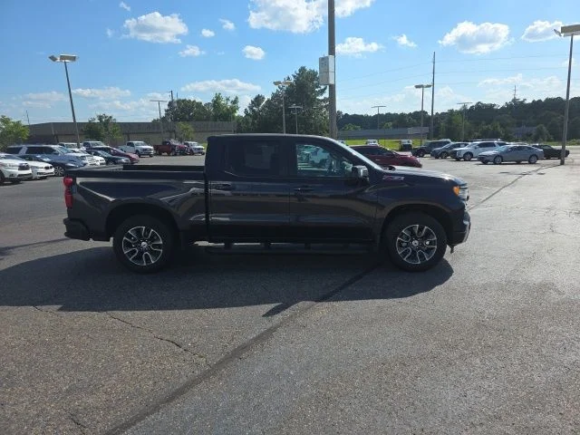 Used 2023 Gray Chevrolet RST image 2