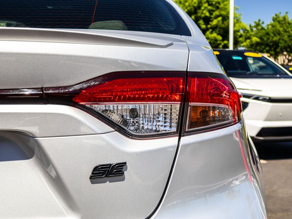 Used 2022 Silver Toyota SE image 11