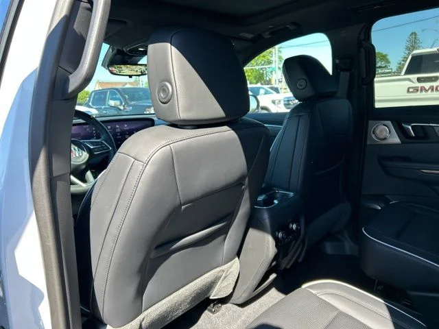 2026 Buick Enclave Avenir - Photo 17