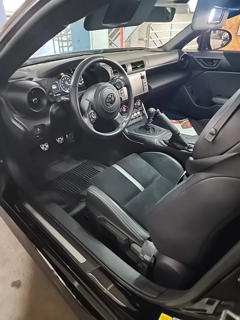 Used 2025  Toyota Premium image 5