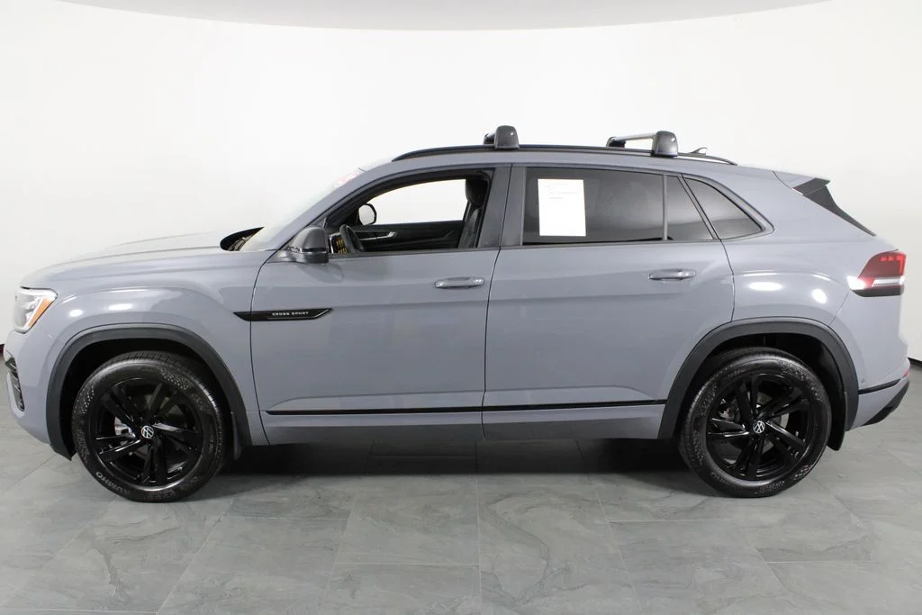 2025 Volkswagen Atlas Cross Sport SEL R-LINE - Photo 13