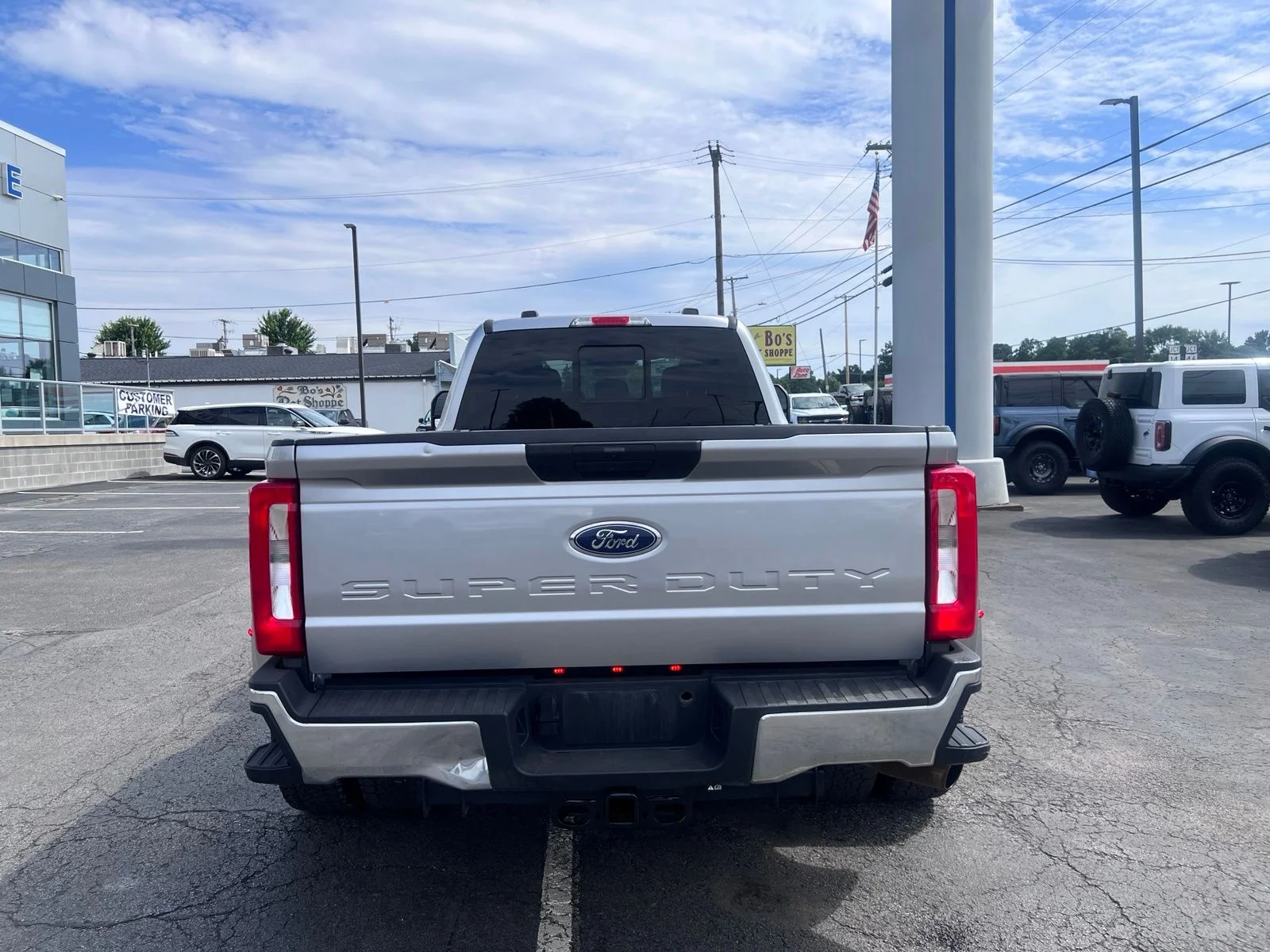 Used 2023 Silver Ford XL image 10
