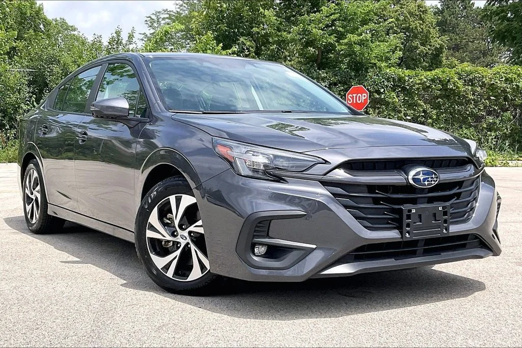 Used 2025 Gray Subaru Premium image 33