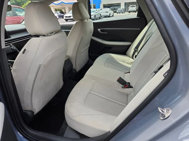 Used 2025 Blue Hyundai SEL image 11