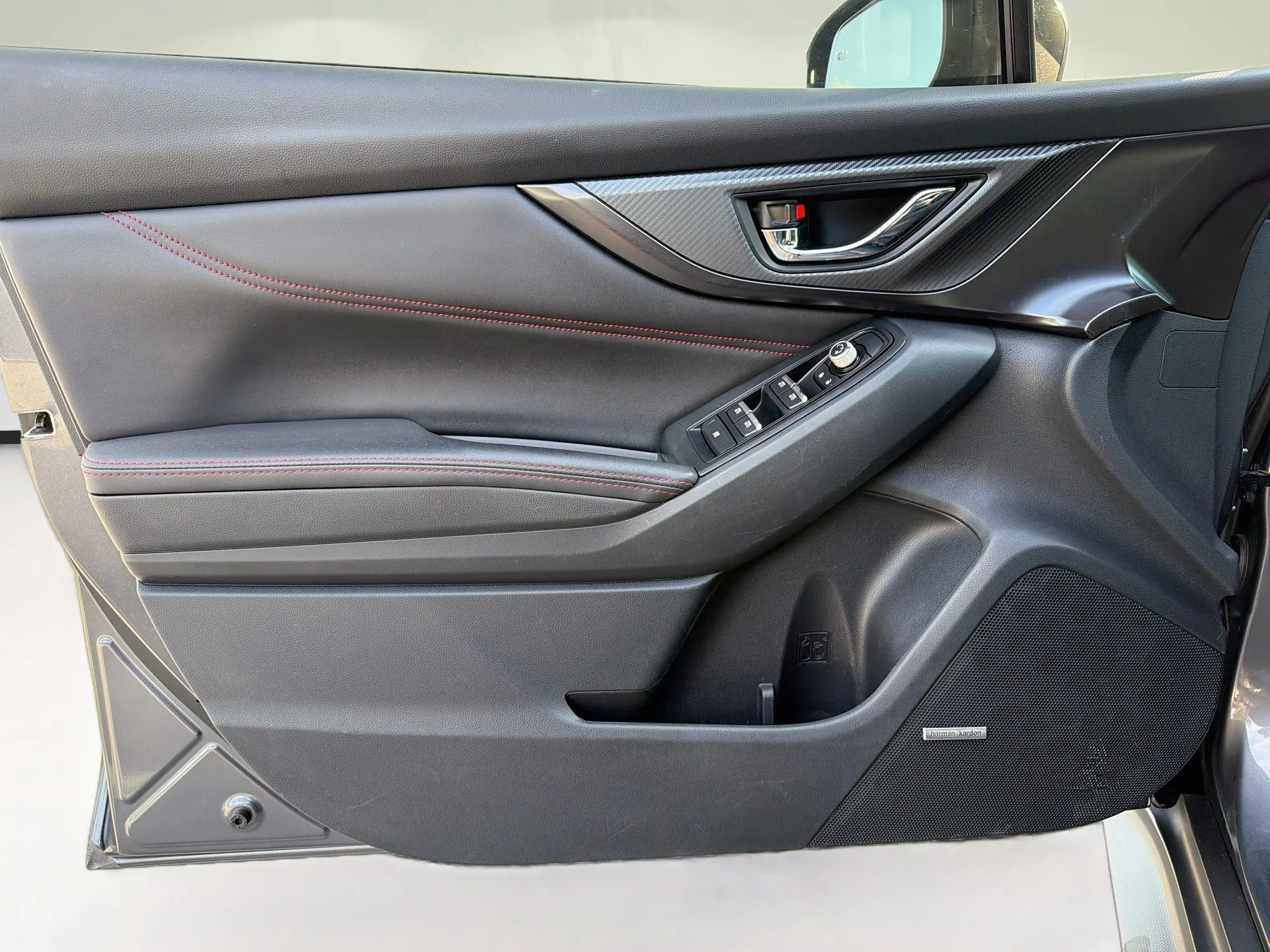 Used 2022 Magnetite Gray Metallic Subaru Limited image 20