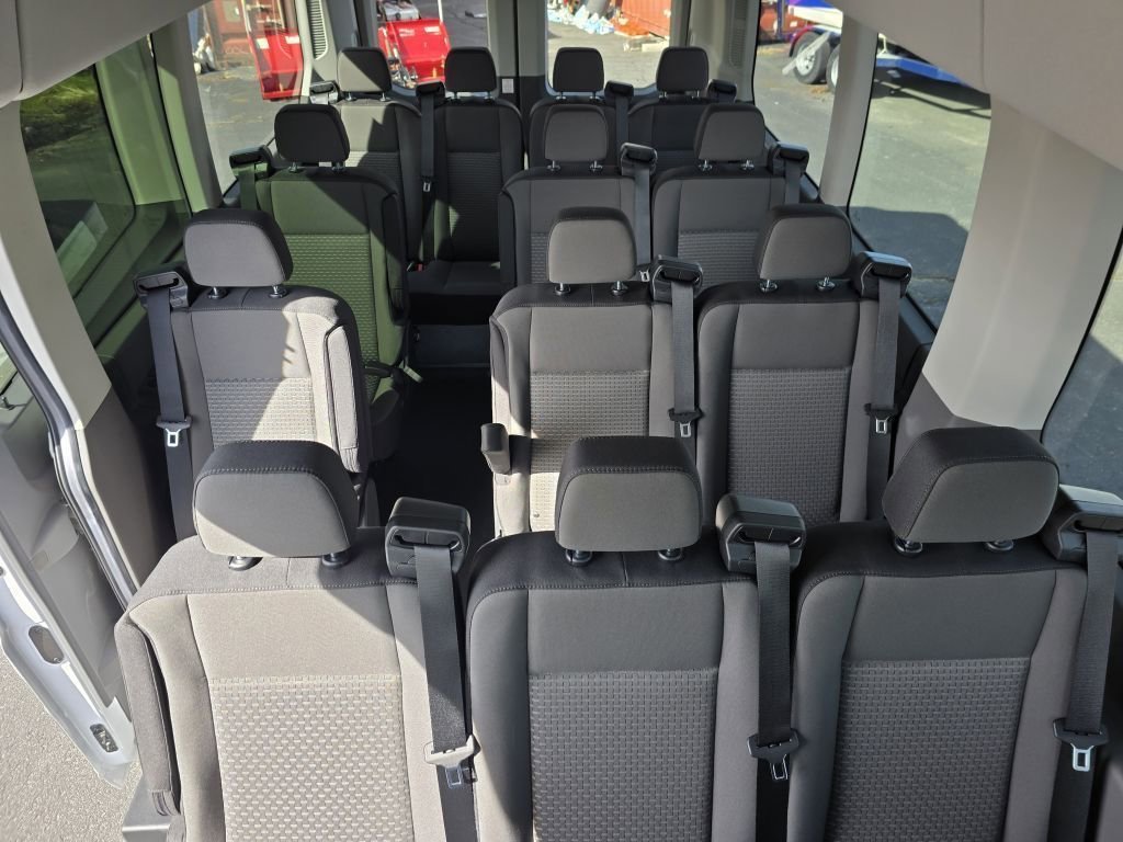 New 2026 Oxford White Ford XLT image 29