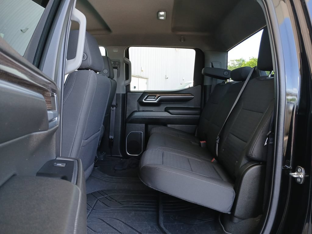 Used 2022 Black Chevrolet LT image 26