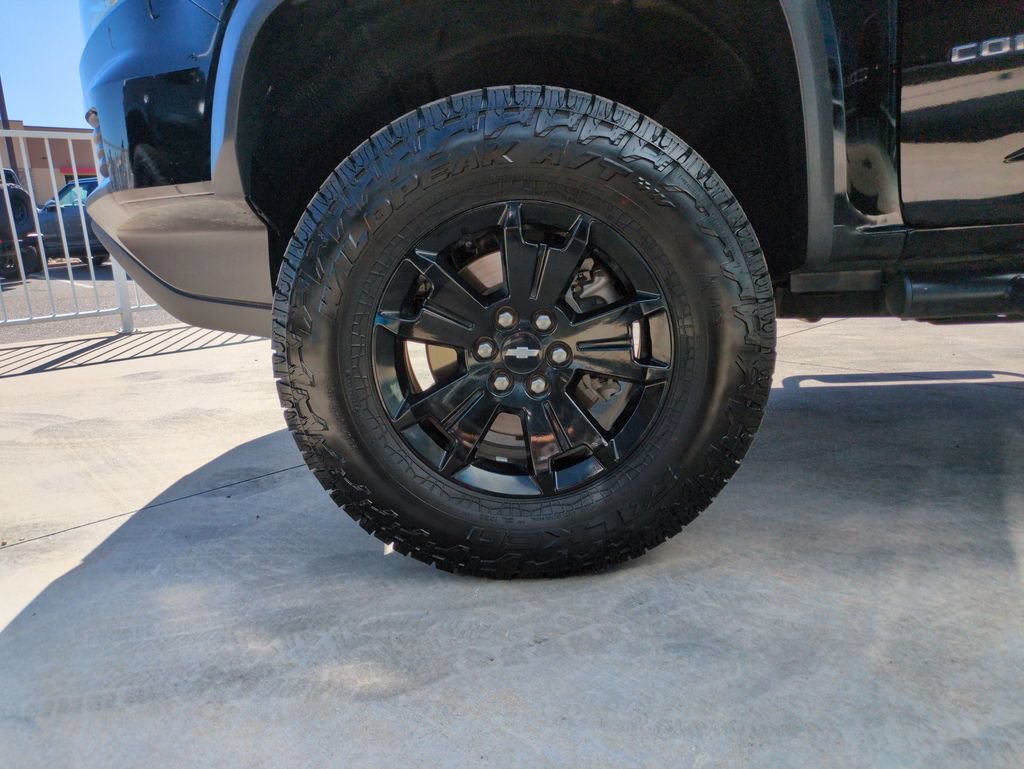 Used 2021 BLACK Chevrolet 4WD ZR2 image 26