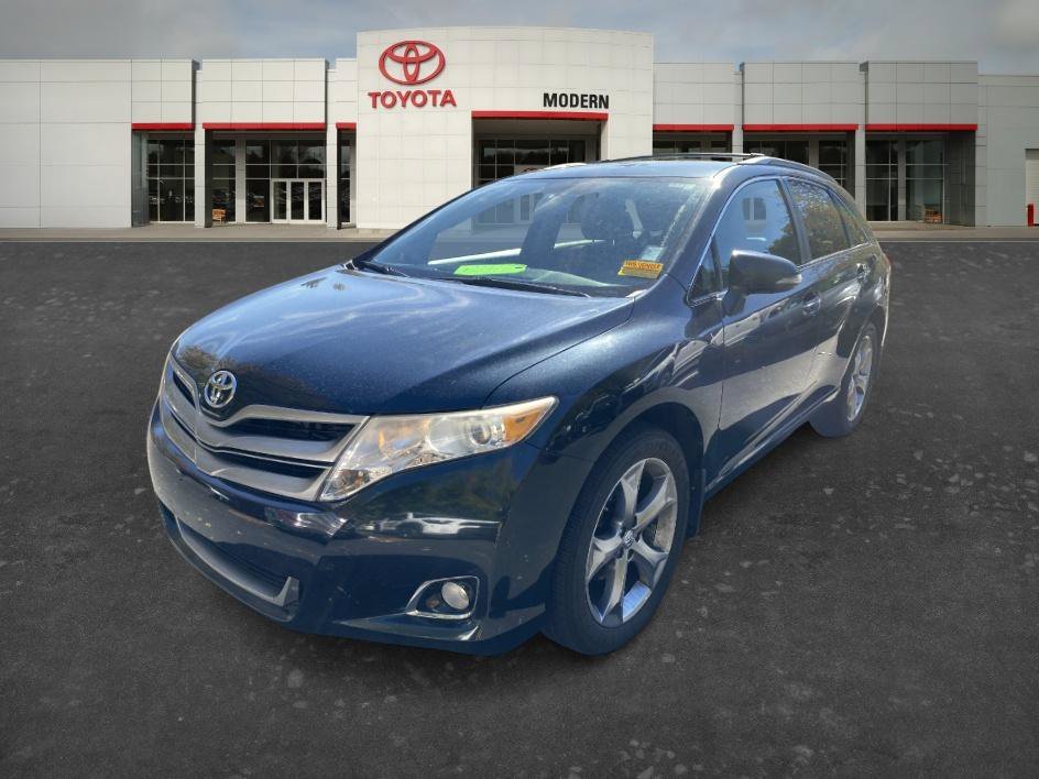 Used 2013 Cosmic Gray Mica Toyota XLE image 1