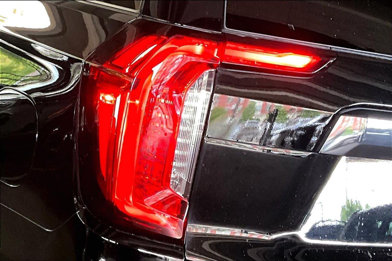 Used 2023 Onyx Black GMC Denali Ultimate image 55