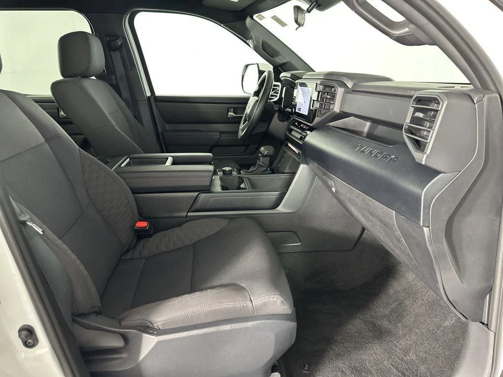 Used 2025 Ice Toyota SR5 image 25