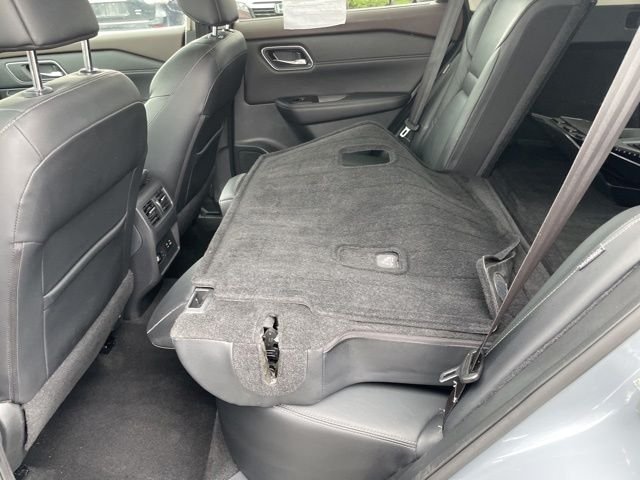 Used 2021 Gray Nissan SL image 34