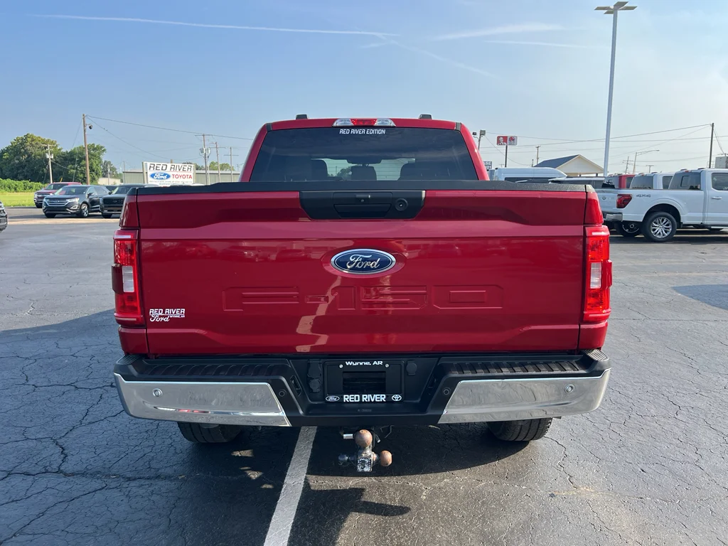 Certified Used 2022 Rapid Red Metallic Tinted Clearcoat Ford XLT image 6