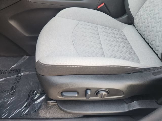 Used 2024 Summit White Chevrolet LT image 25