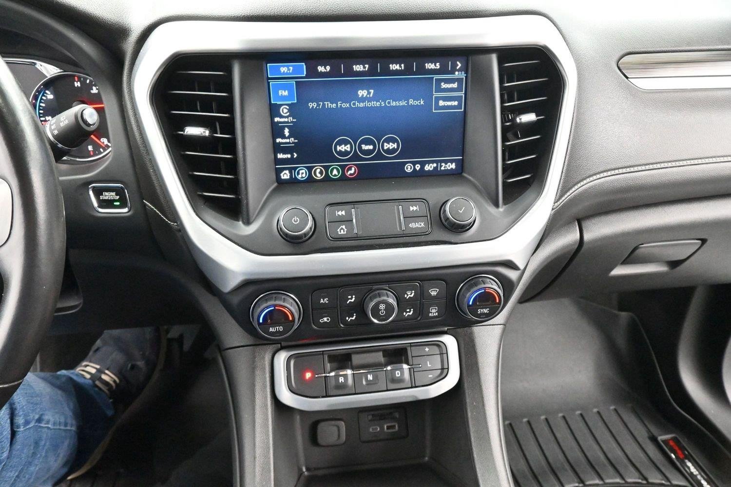 Used 2022 SUMMIT WHITE GMC SLT image 24