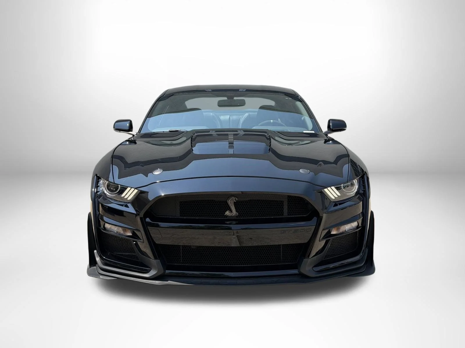 Used 2020 Shadow Black Ford Shelby GT500 image 8
