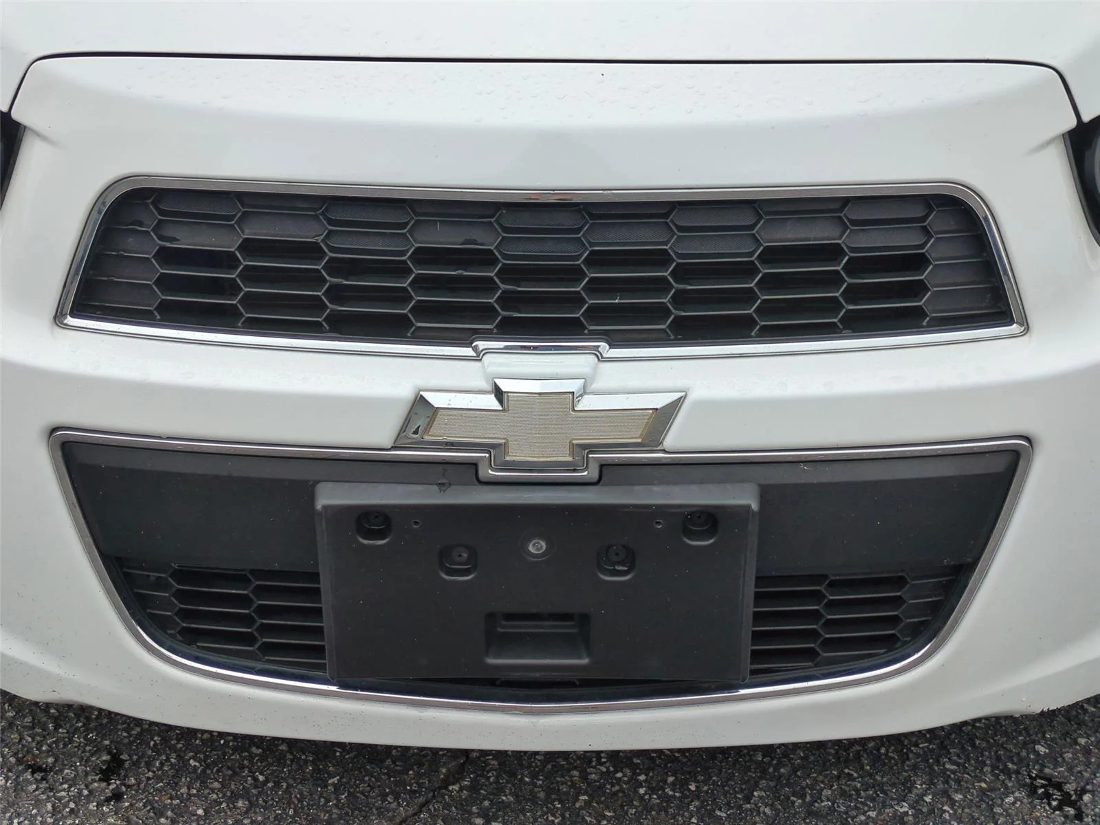 Used 2016 Summit White Chevrolet LS image 14