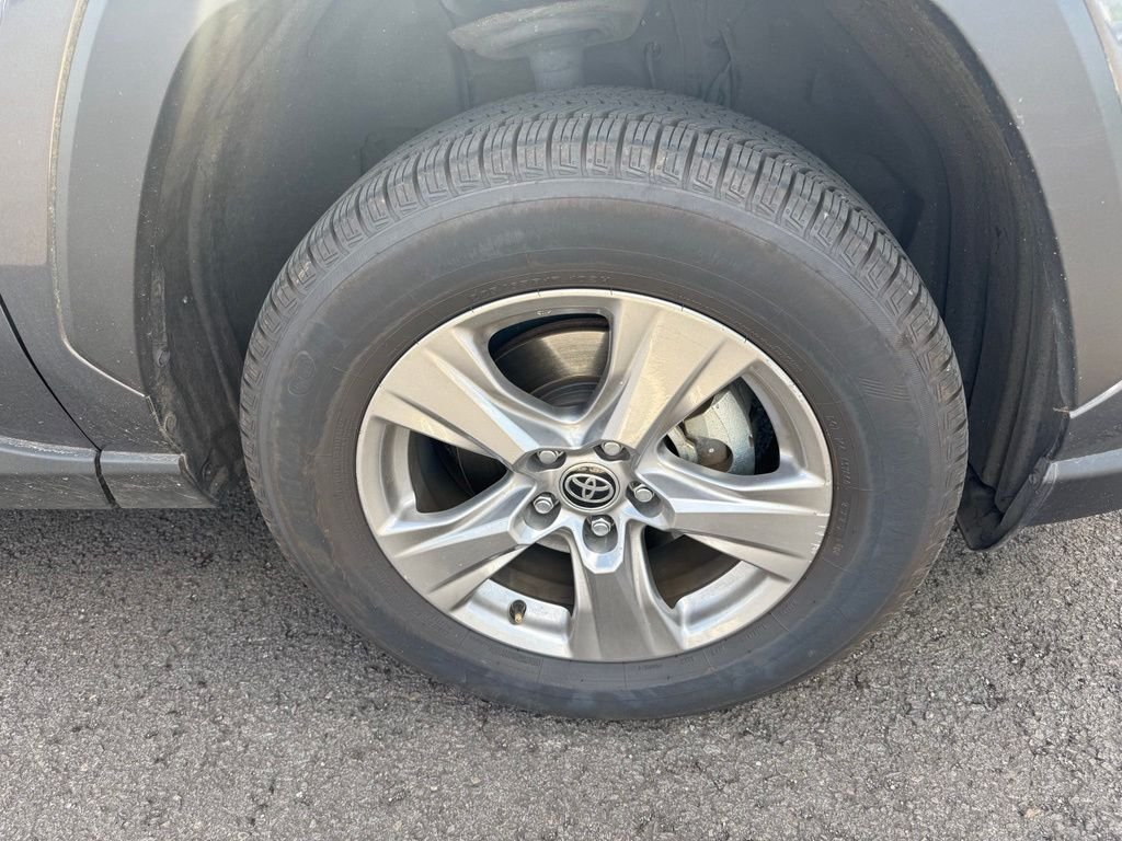 Used 2022 Magnetic Gray Metallic Toyota LE image 25