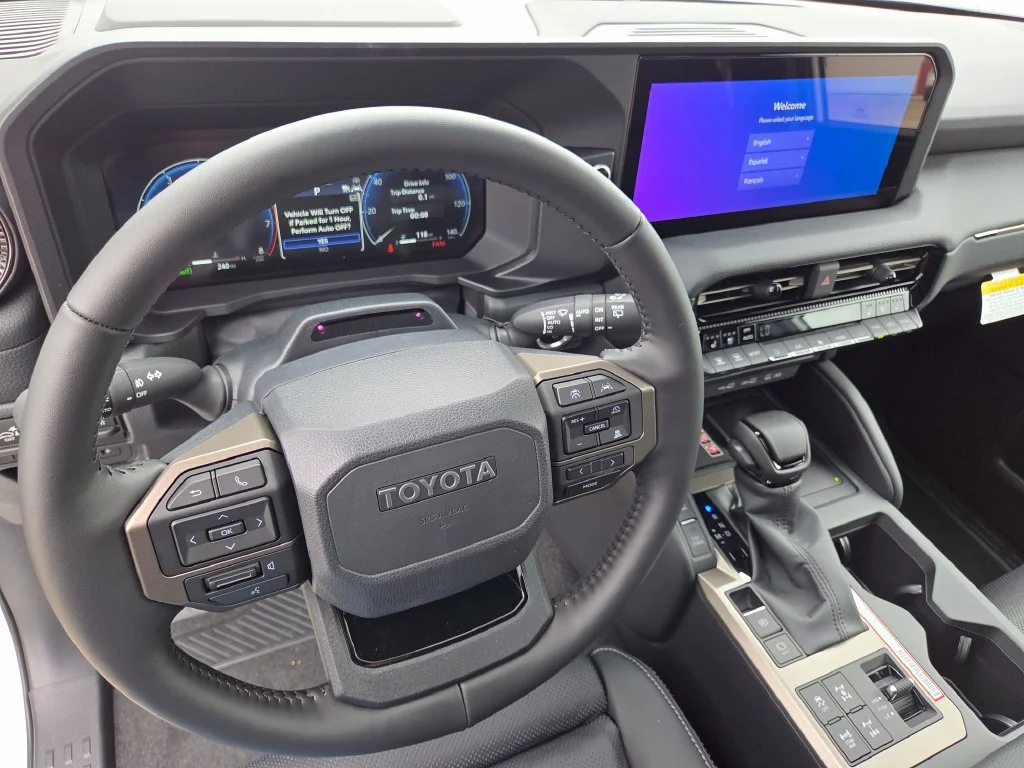 New 2027 Wind Chill Pearl Toyota Base image 35