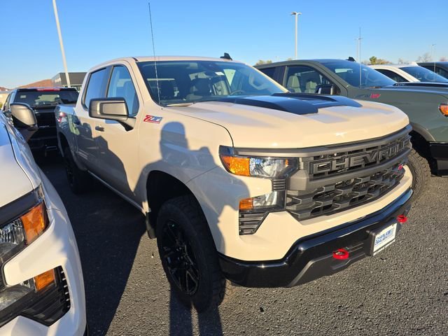 2026 Chevrolet Silverado 1500 Custom Trail Boss photo 2