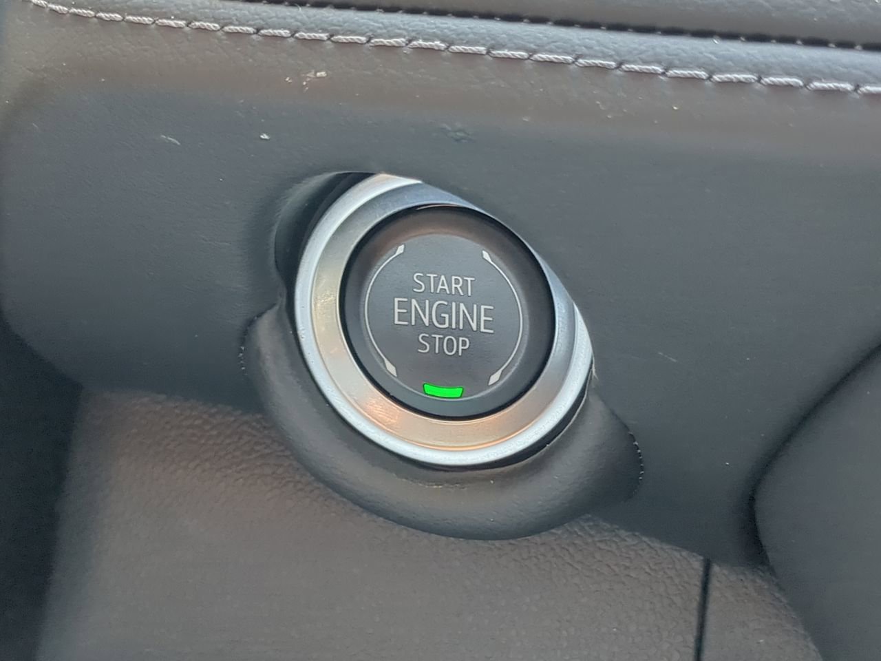 2025 Chevrolet Suburban Z71 - Photo 27