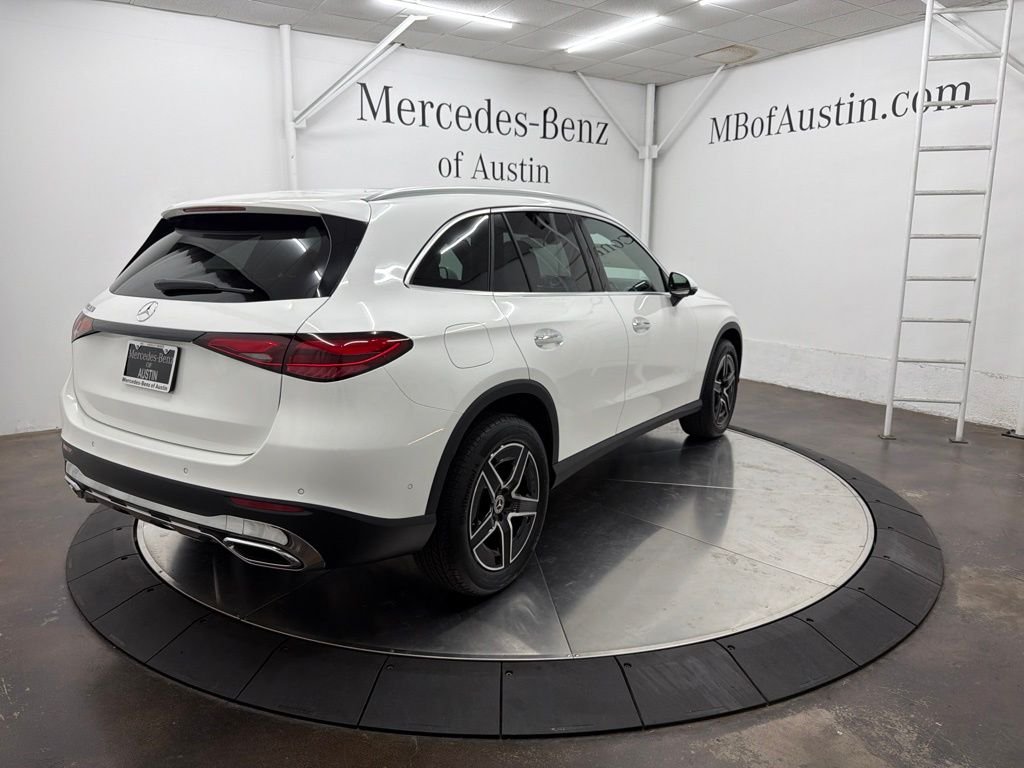 New 2027 Polar White Mercedes-Benz GLC 300 image 7