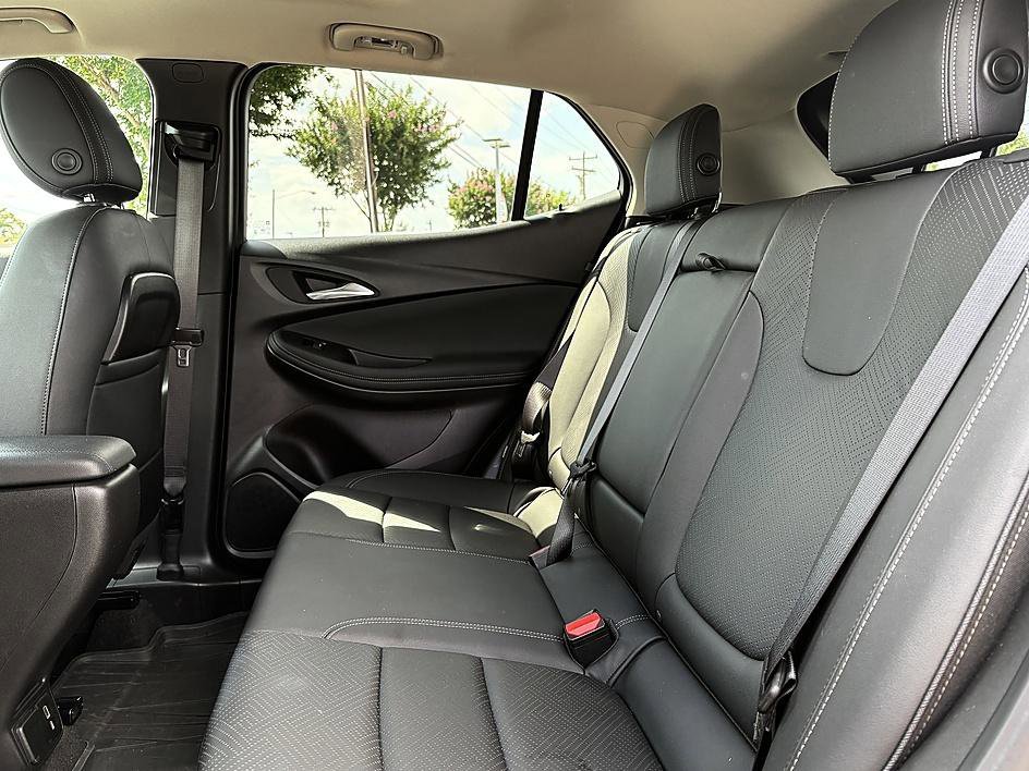 Used 2020 SATIN STEEL METALLIC Buick Essence image 10