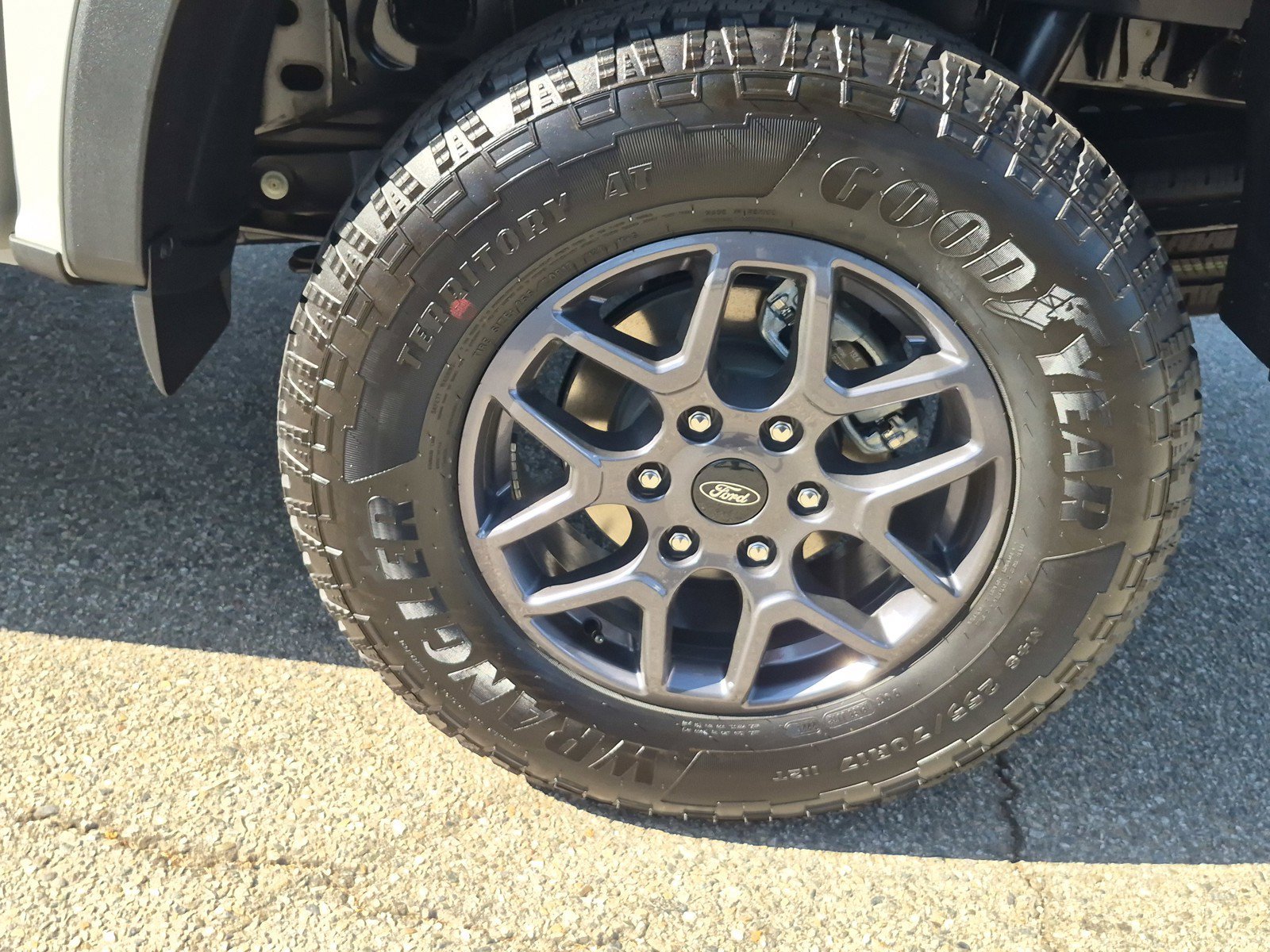 New 2026 Avalanche Ford XLT image 18
