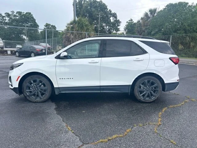Used 2022 White Chevrolet RS image 2