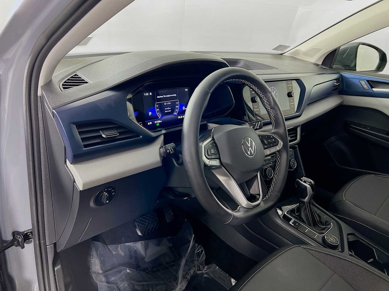 Used 2023 Pure Gray Volkswagen SE image 9