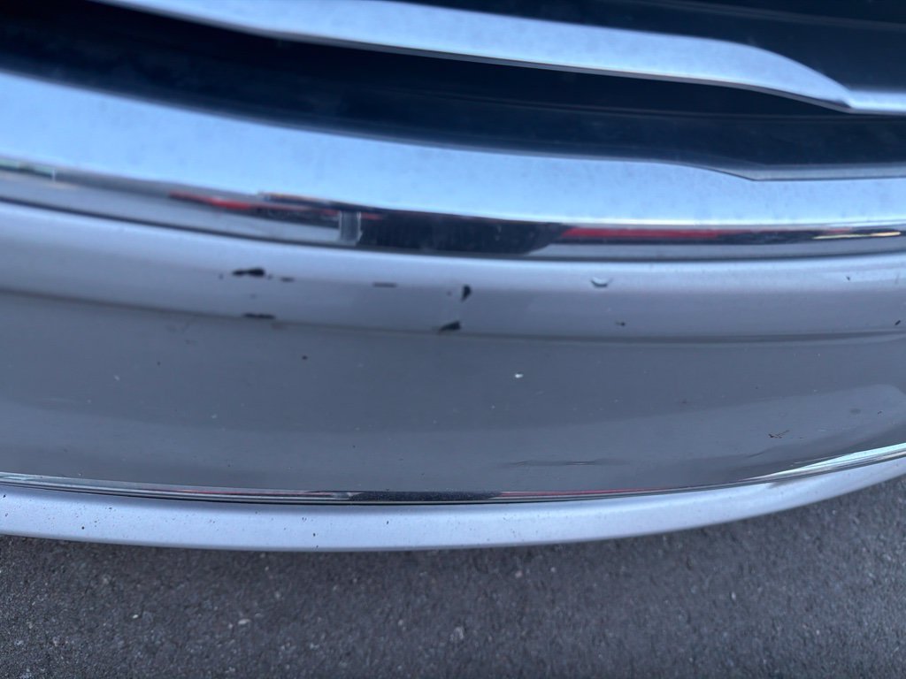 Used 2012 Silver Chrysler Touring image 19