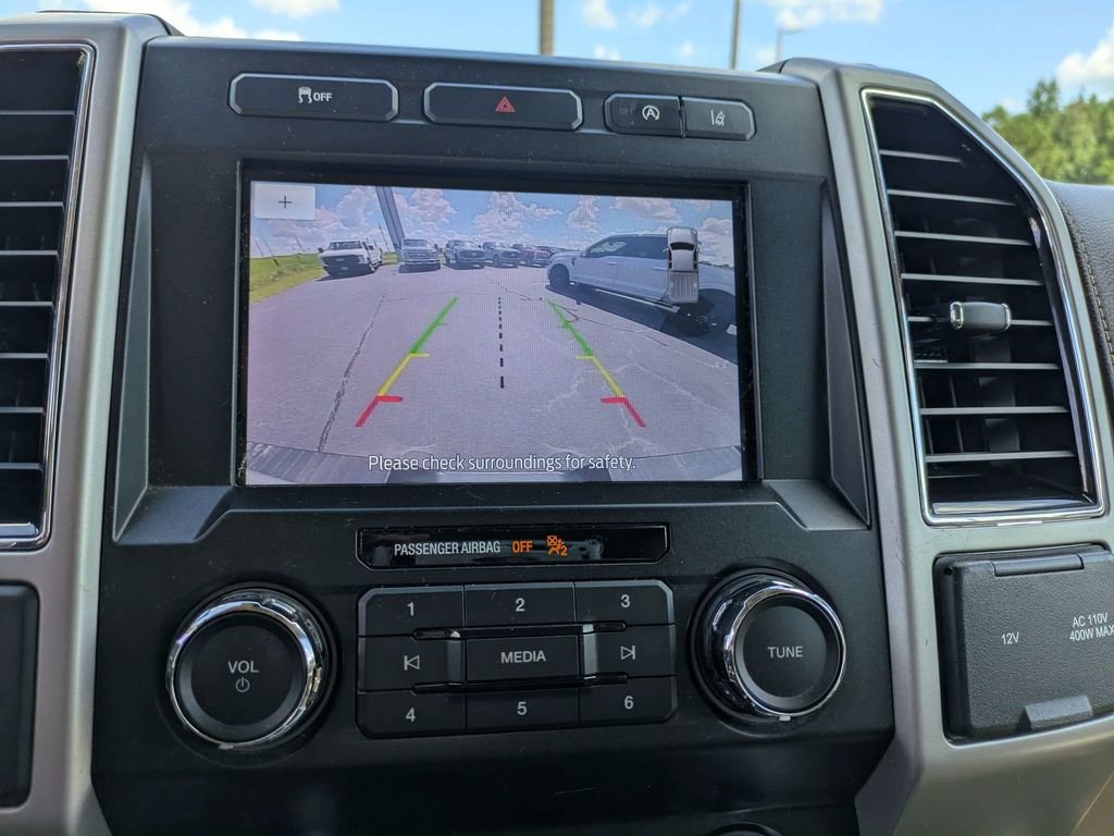 Used 2020 White Ford Lariat image 21