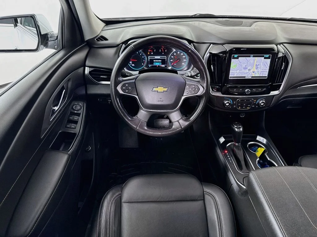 Used 2019 Summit White Chevrolet LT Leather image 3