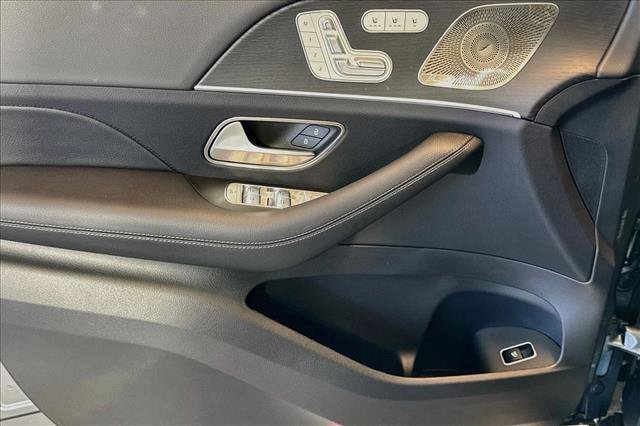 New 2026 Selenite Grey Metallic Mercedes-Benz GLS 450 image 46