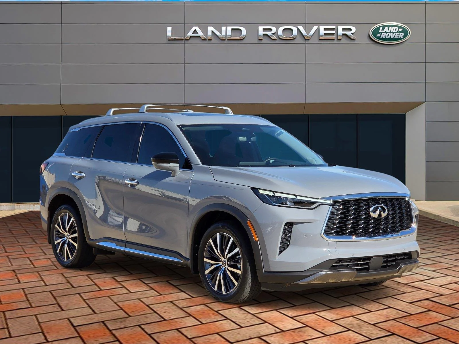 Used 2025 Harbor Gray INFINITI SENSORY image 3