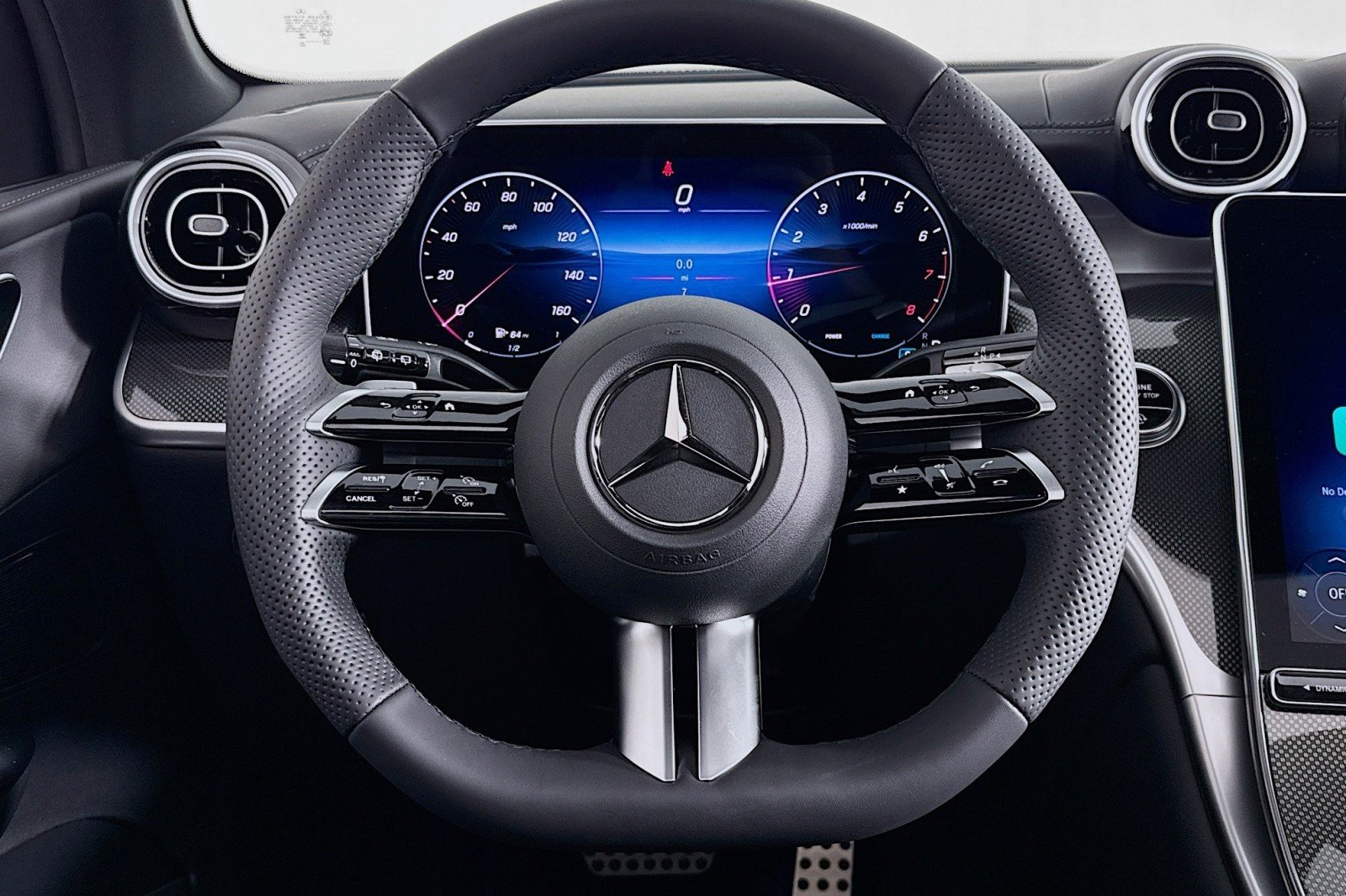 New 2026 Graphite Grey Metallic Mercedes-Benz GLC 300 SUV image 17