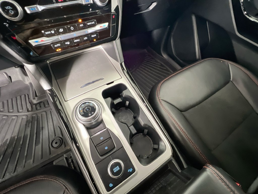 2022 Ford Explorer ST-LINE - Photo 14