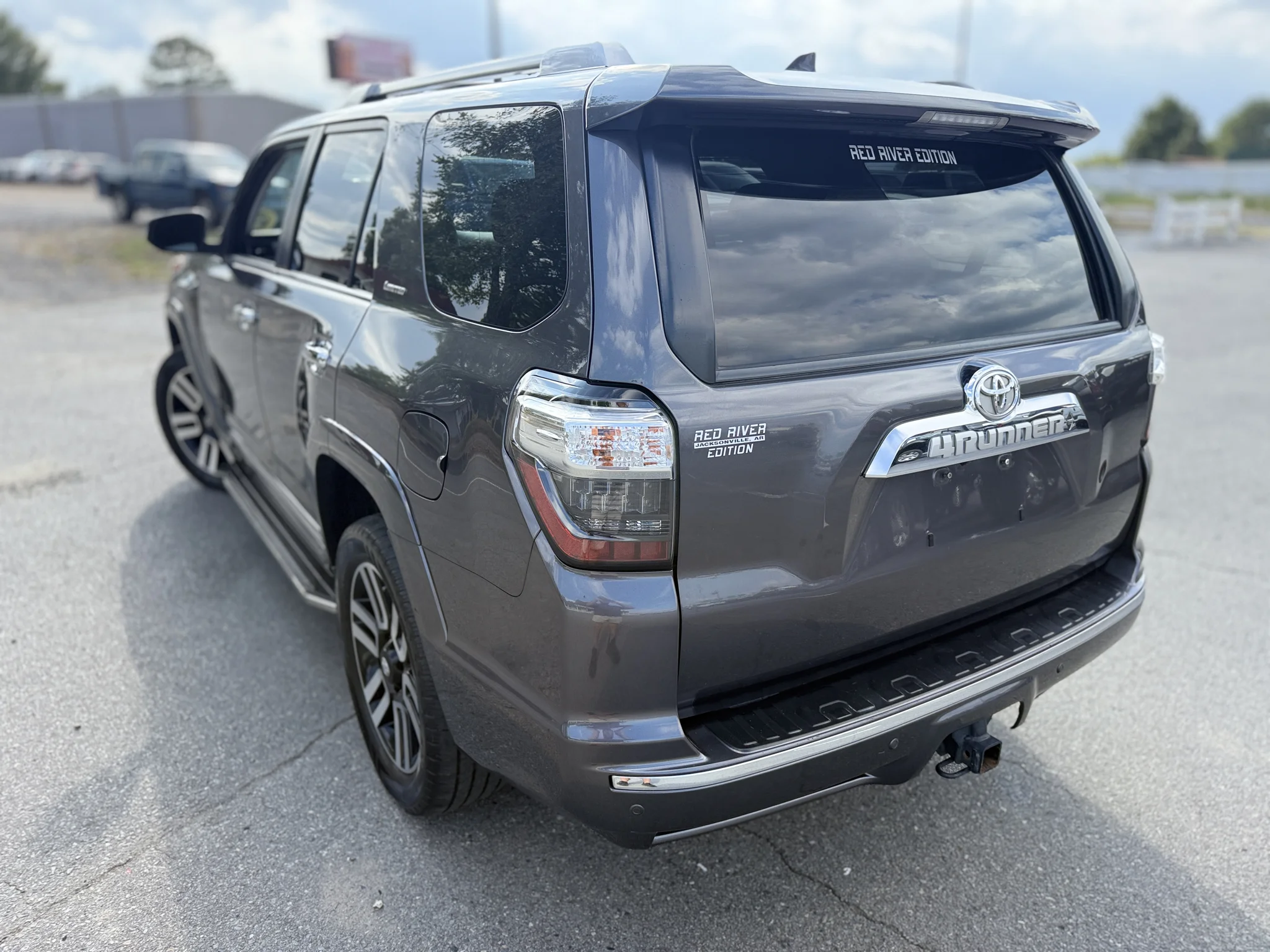 Used 2018 Magnetic Gray Metallic Toyota Limited image 18